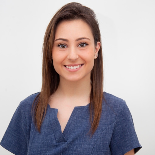 cristina-ruiz-higienista-invisalign-clinica-dental-raga-albacete